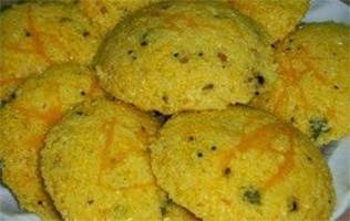 Cornmeal Idli Recipe | Homemade Maize Flour Idli